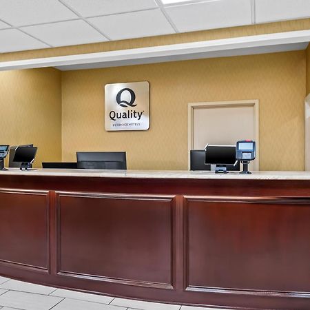 Quality Inn & Suites Airport North - Stone Oak San Antonio Zewnętrze zdjęcie