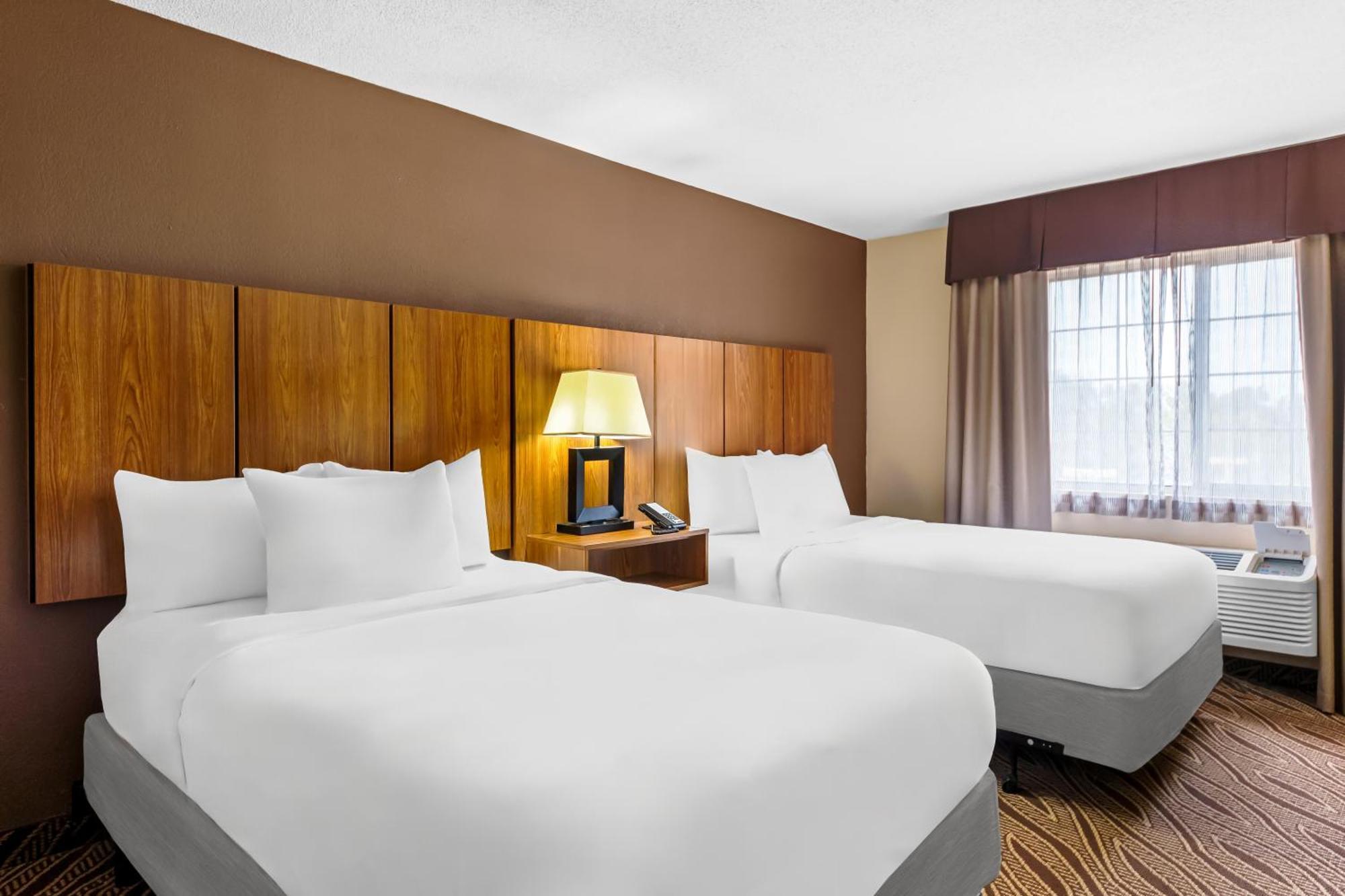 Quality Inn & Suites Airport North - Stone Oak San Antonio Zewnętrze zdjęcie