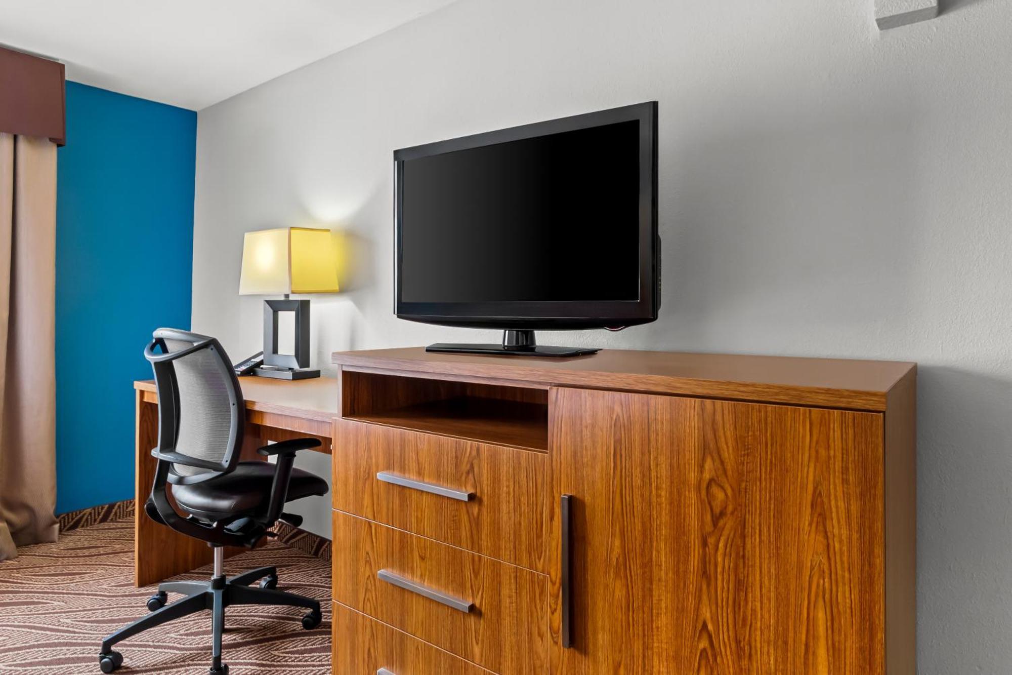 Quality Inn & Suites Airport North - Stone Oak San Antonio Zewnętrze zdjęcie